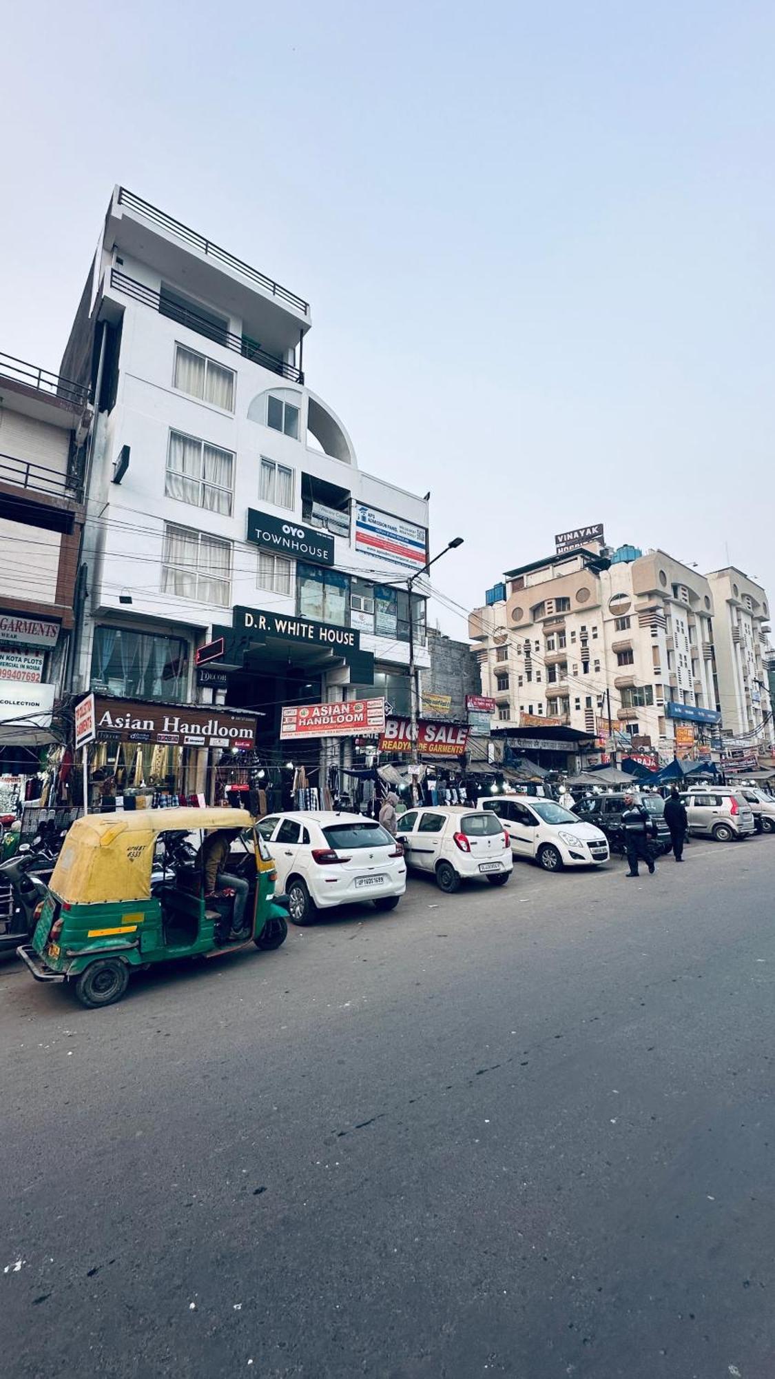 Hotel Relax In - Noida Sector 18 Luaran gambar