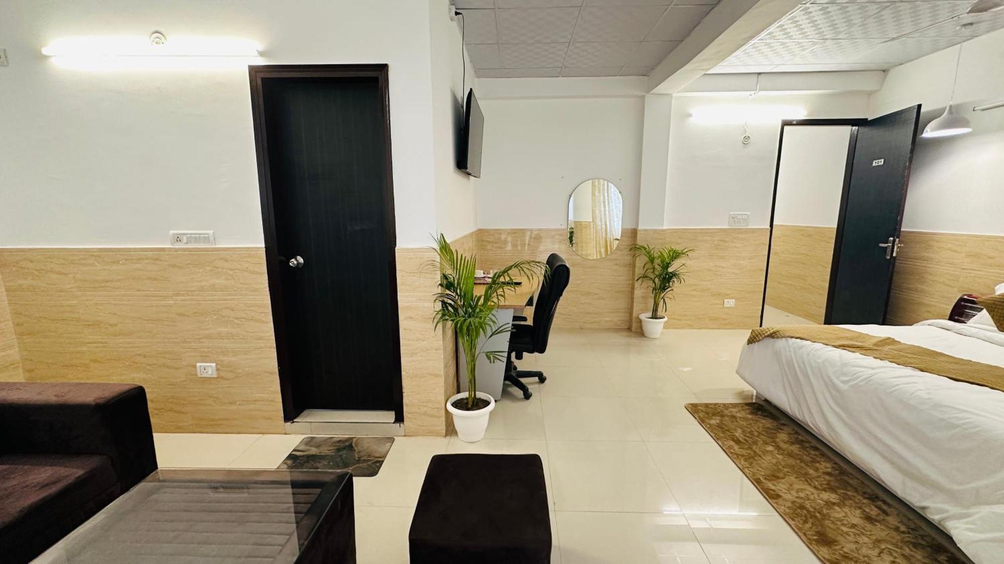Hotel Relax In - Noida Sector 18 Luaran gambar